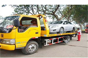 杏花岭附近24小时汽车拖车服务热线